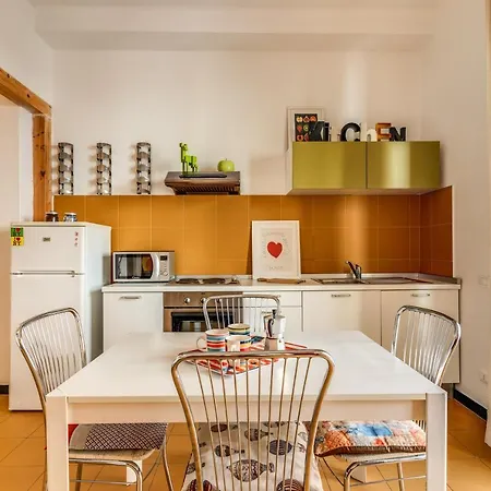 Aweshomeitaly - Cinque Terre Colors La Spezia