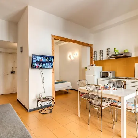 Aweshomeitaly - Cinque Terre Colors *