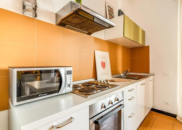 Aweshomeitaly - Cinque Terre Colors